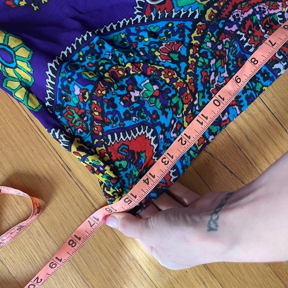 60s Vintage Hostess Set in Purple Paisley w Shirred Waist - Picture 7 of 13